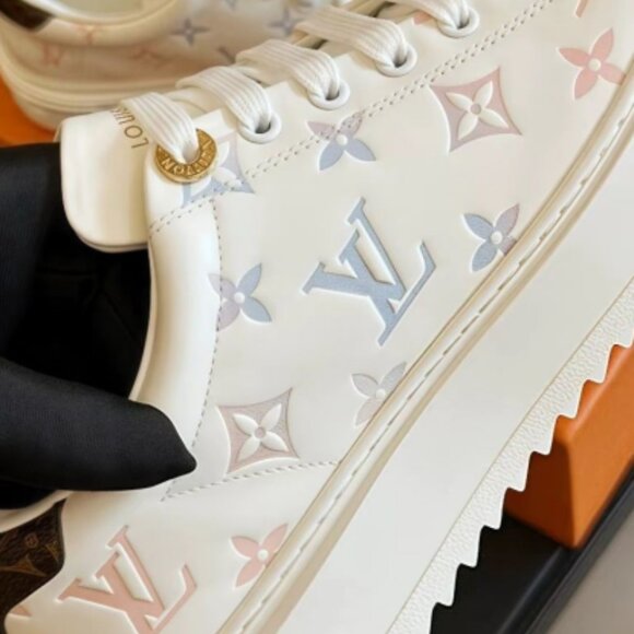 Louis Vuitton Time Out Sneakers Size 39 - Picture 6 of 6